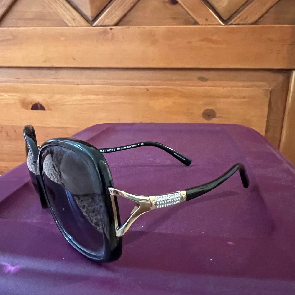 Michael Kors sunglasses - Picture 2 of 4